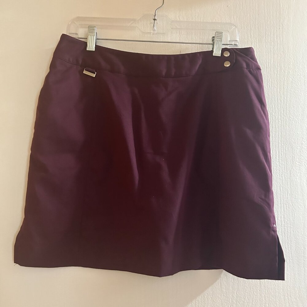 Burgandy Golf Short - size 10 - has tags from cleaners attached
